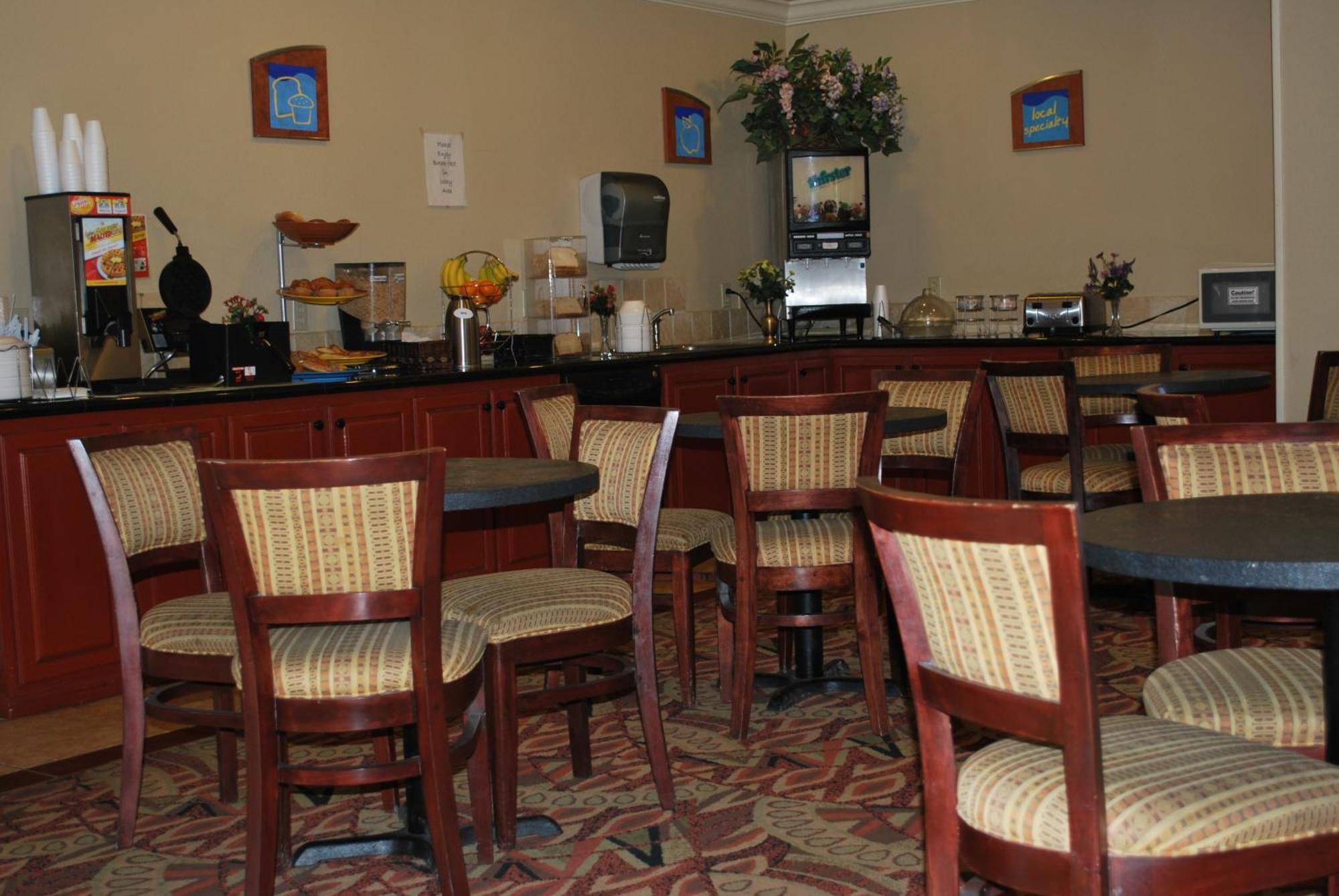 Americas Best Value Inn Lubbock East Eksteriør billede