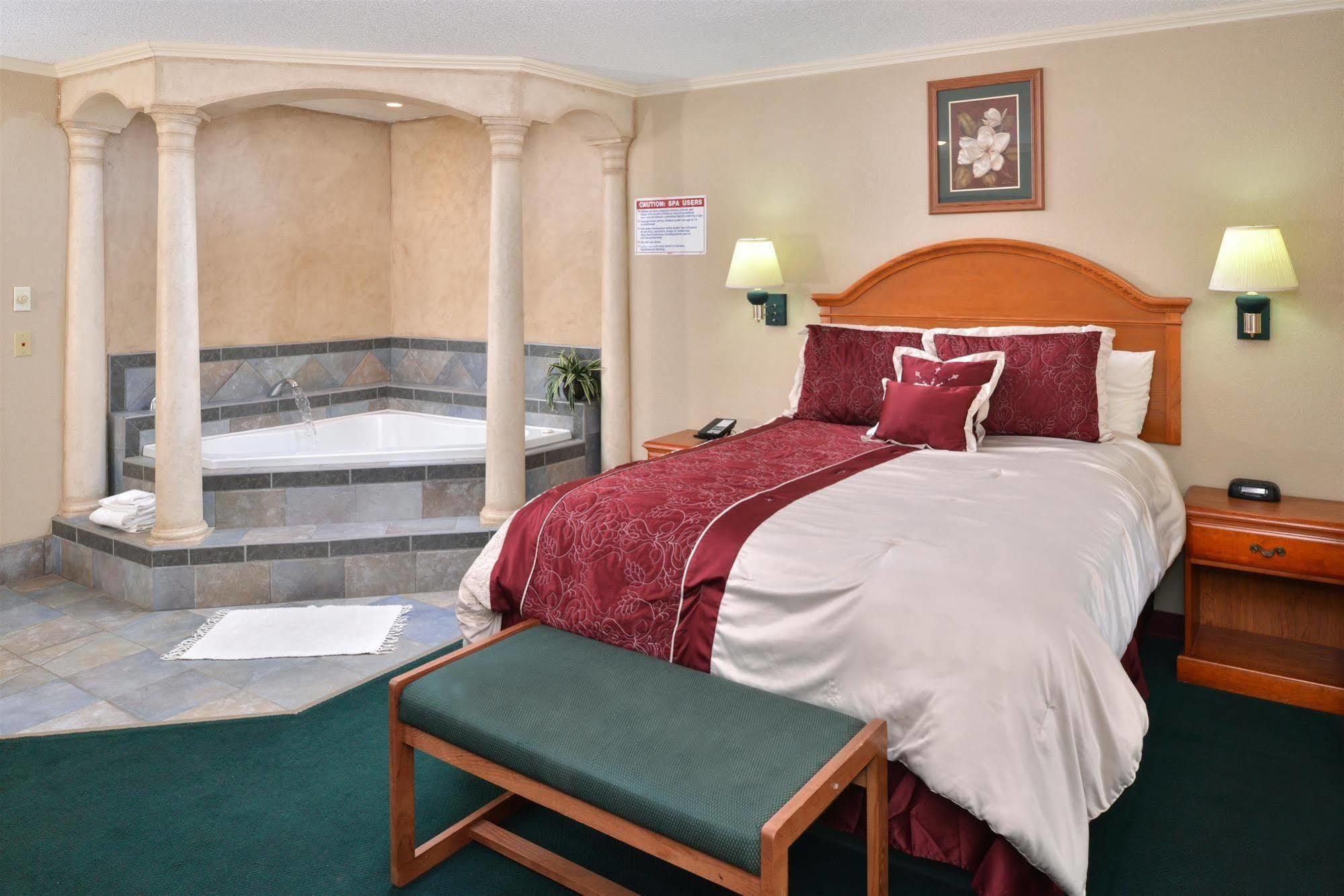 Americas Best Value Inn Lubbock East Eksteriør billede